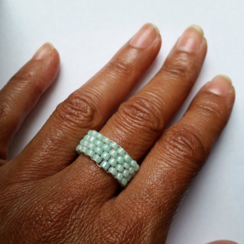 Как сделать кольцо из бисера своими руками для начинающих простые схемы