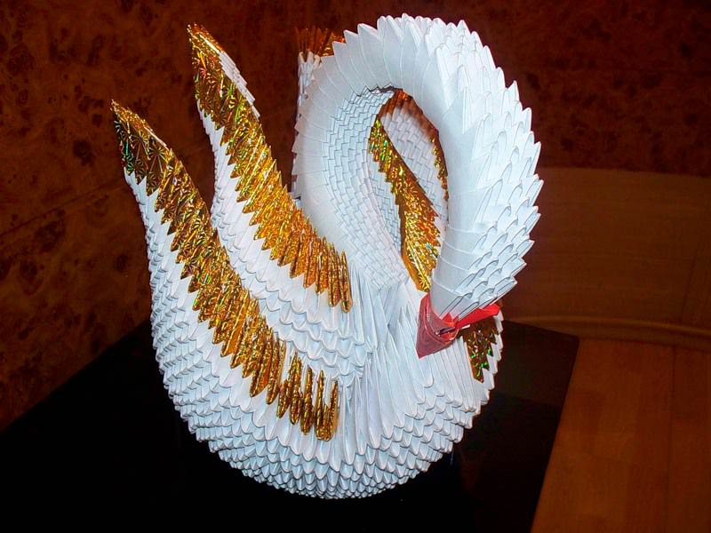 Декорирование кончиков крыльев модулями из конфетных фантиков